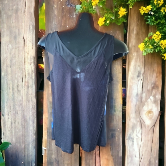 INC International Concepts Sleeveless Floral Top - Picture 2 of 6